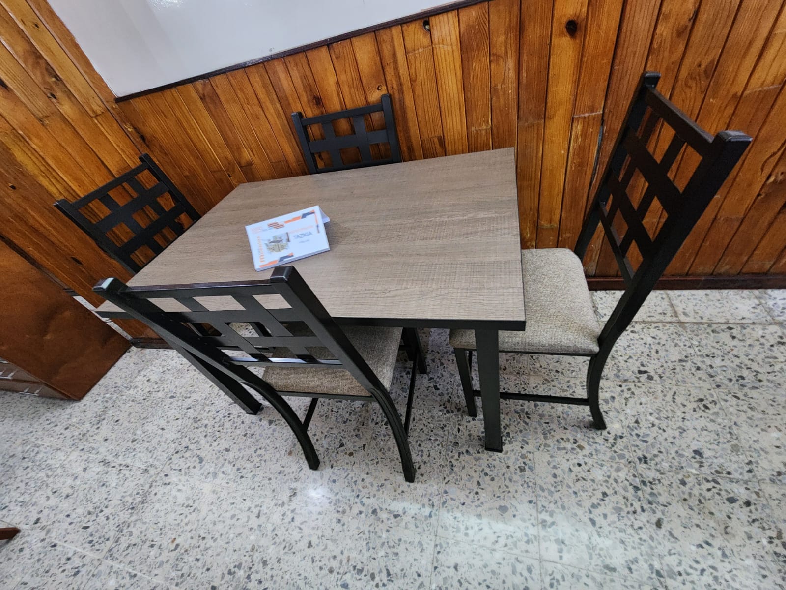 Antecomedor Palermo 4 personas - Muebleria Paty