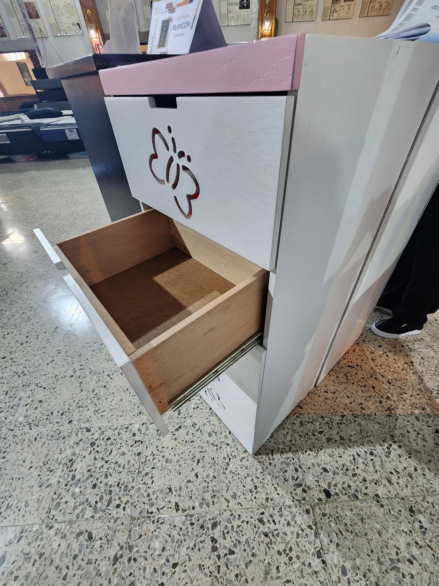 Cajonera Infantil Vocales - Muebleria Paty