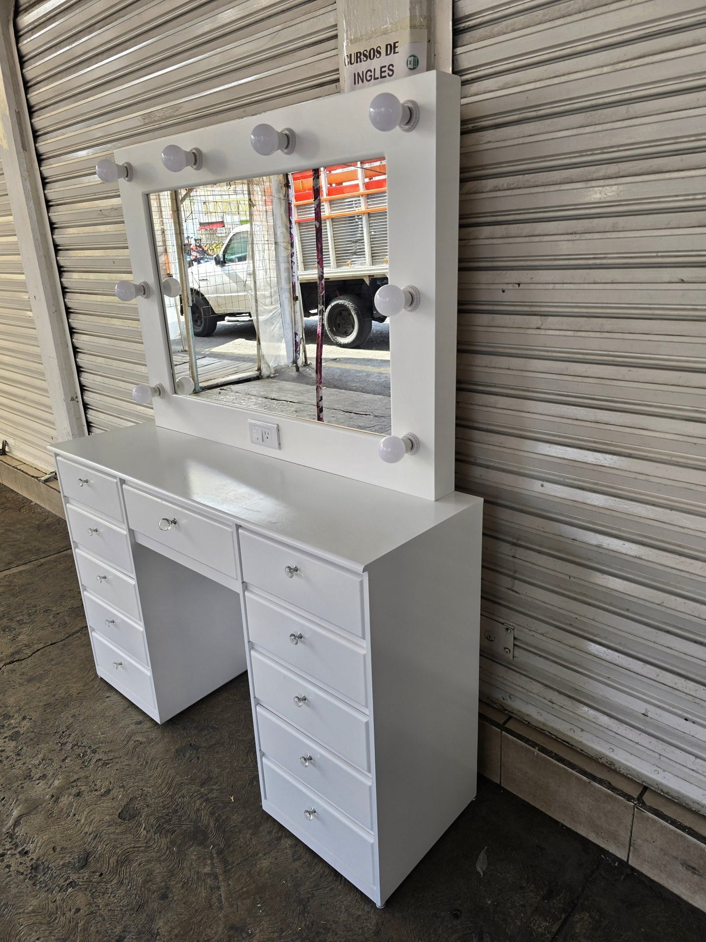 Tocador Vanity tipo Hollywood Gustavo - Muebleria Paty