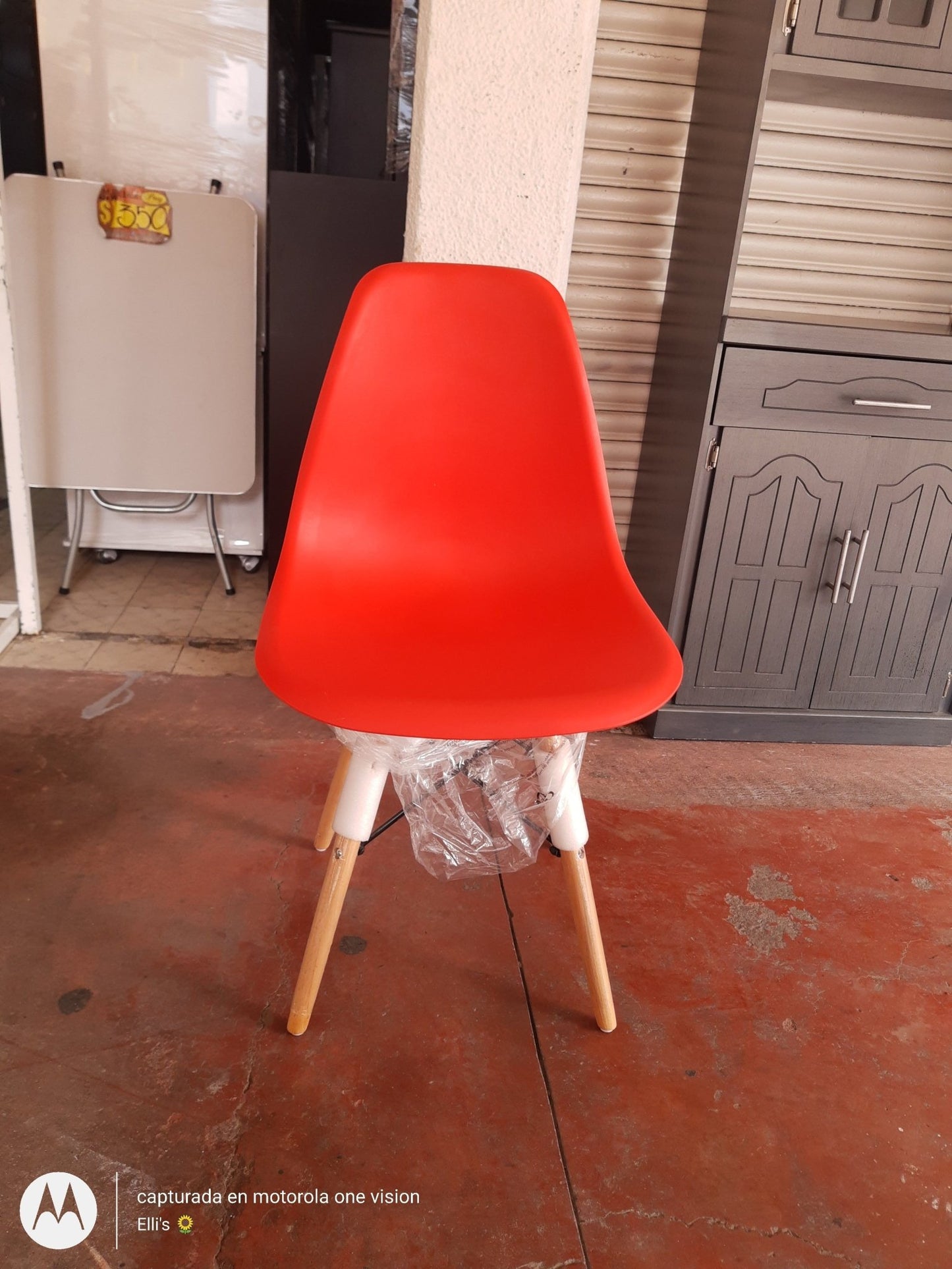 Silla Montreal Eames - Muebleria Paty