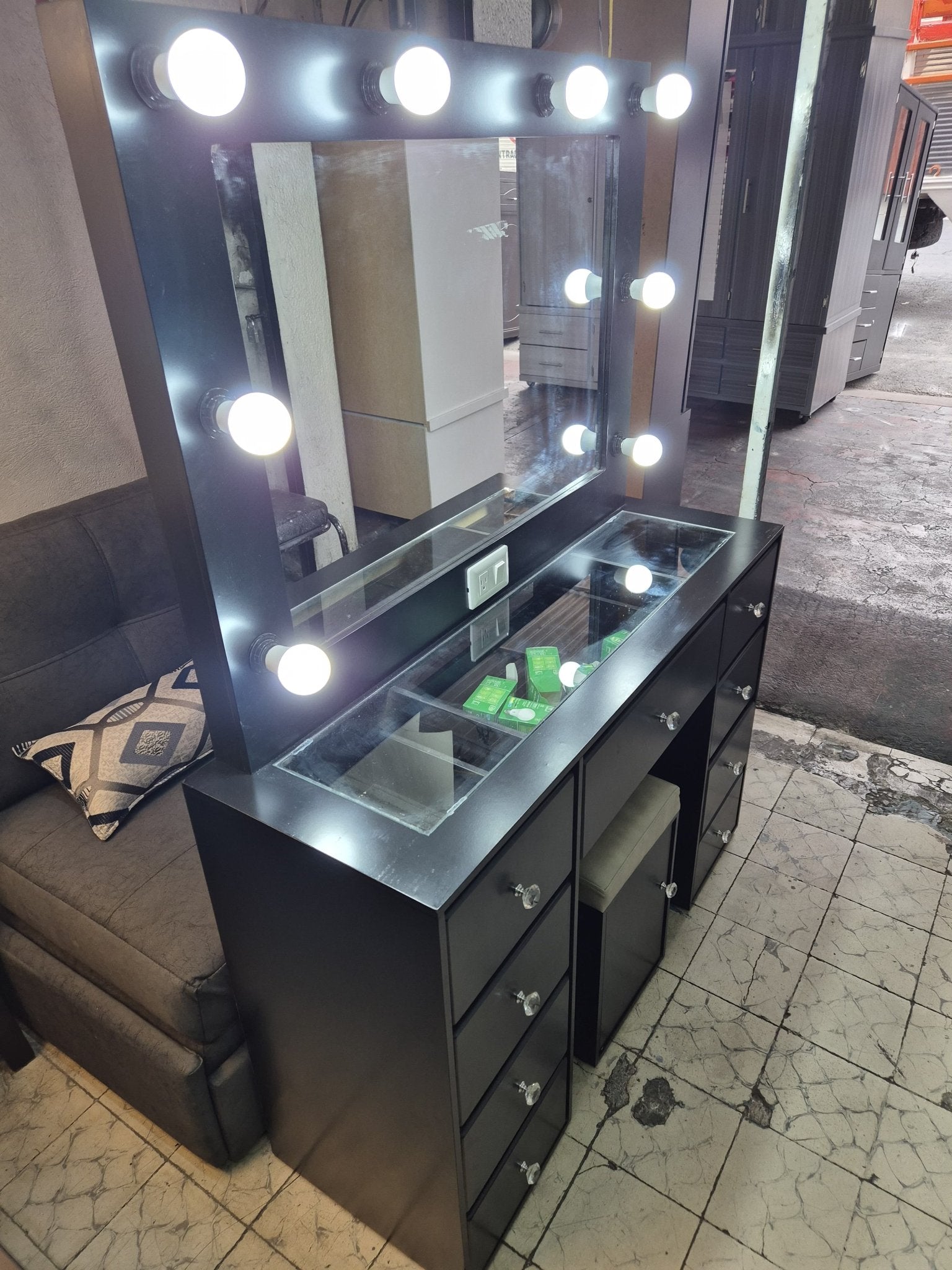 Tocador Vanity tipo Hollywood Jhon - Muebleria Paty