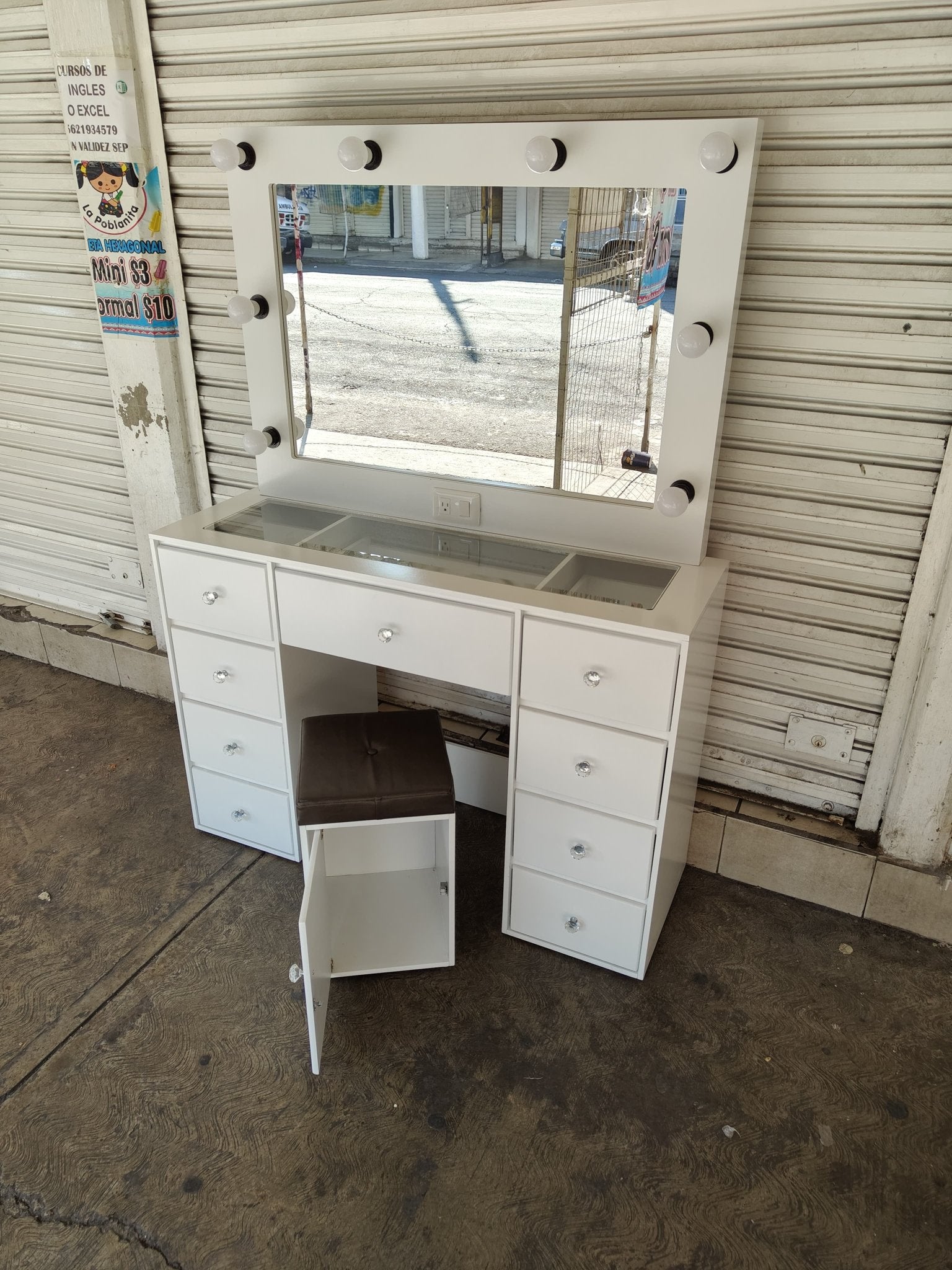 Tocador Vanity tipo Hollywood Jhon - Muebleria Paty