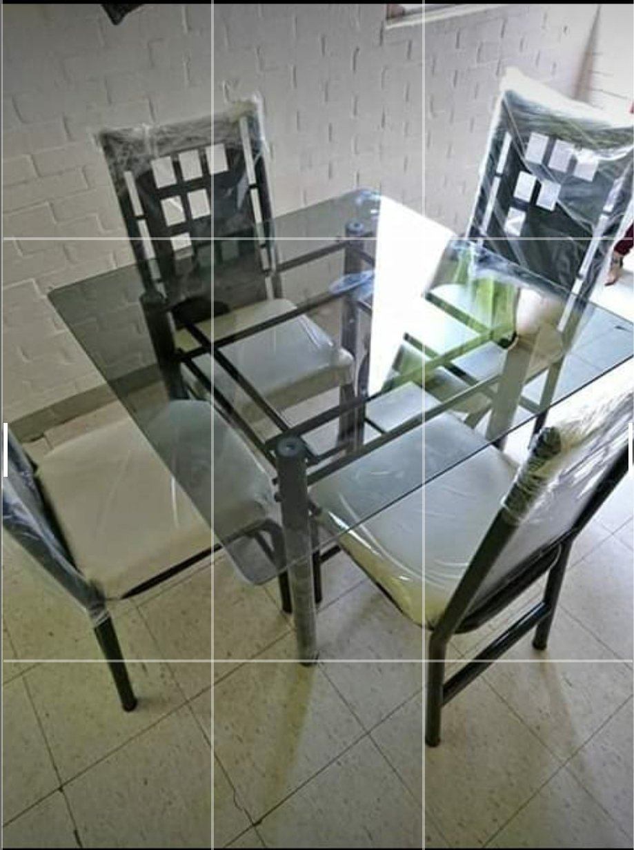 Comedor Crystal 4 personas. Antecomedores 